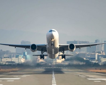 Самолет на Turkish Airlines кацна извънредно на Летище София