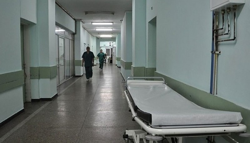 Момиченцето, което бе върнато към живота край Карлово, се възстановява в пловдивска болница
