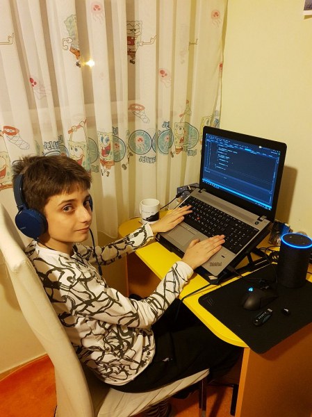 Студент на 11 години! Димитър от Асеновград взе първия си изпит в Soft Uni СНИМКИ