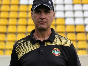 Легендарен защитник на Ботев празнува рожден ден днес