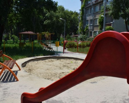 Дете бяга от забавачка, уволняват учителката