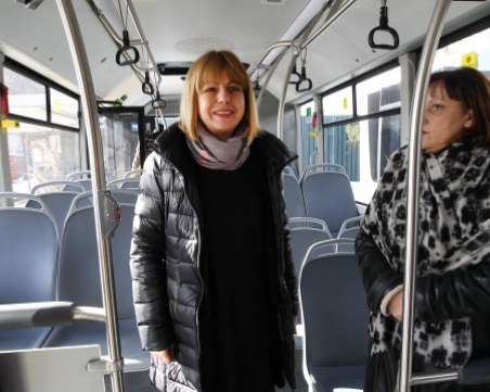 Не е шега: От 1 април шофьорите в София ще взимат близо 2 бона