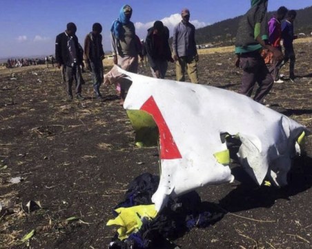 Разкриха кои са били последните думи на пилота от катастрофиралия Боинг 737