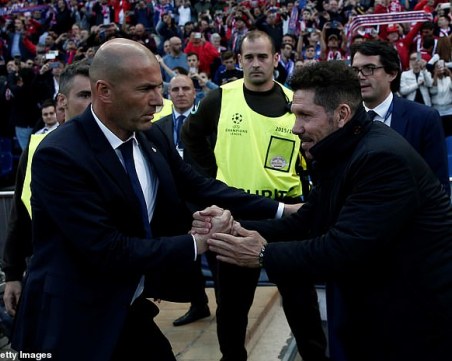 Ясна е новата заплата на Зидан - двойно по-малка от тази на Симеоне