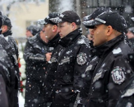 Полицейските синдикати: 25 ст. за нощен труд е гавра със служителите на МВР