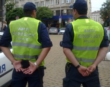 Новост: Полицаите задължително антиконфликтни, когато пазят протести