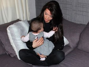 Днес слънчицето на Преслава стана на половин годинка СНИМКА