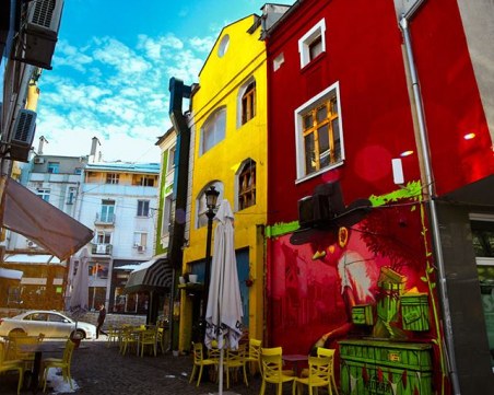 Артисти ще танцуват днес върху фасадите на сгради в Пловдив