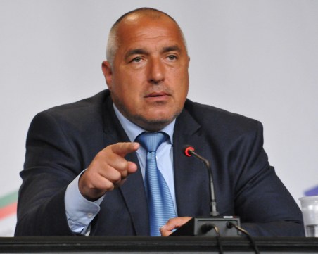 Борисов свиква спецслужбите! Търсят БГ връзка с терориста, избил 49 души