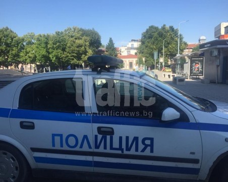 Издирват молдовски гражданин за стрелбата край Руската гимназия в Бургас