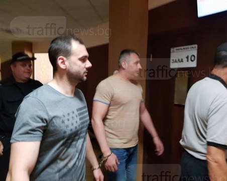 Съдът върна в ареста пловдивските полицаи, обвинени в грабеж и рекет