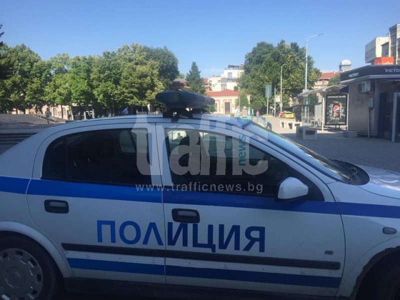 Издирват молдовски гражданин за стрелбата край Руската гимназия в Бургас