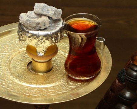 Ресторантьори изследват как ни влияе пасивното пушене на наргилета