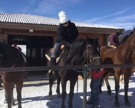 Корнелия Нинова яхна кон на Тодоровден СНИМКИ