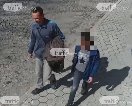 Полицията в Пловдив издирва педофил! Познавате ли го? СНИМКИ