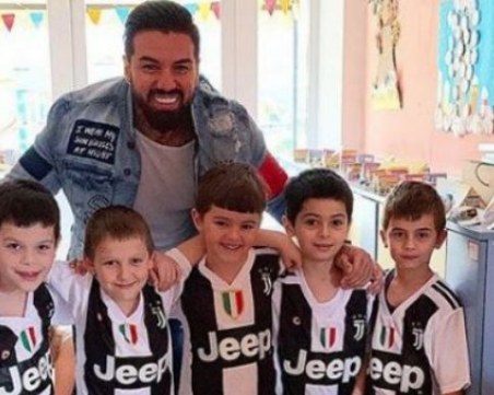 Джизъса пусна снимка с децата си