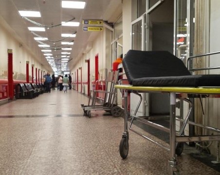 Майката и бебето, спасени след тежка катастрофа, са в стабилно състояние