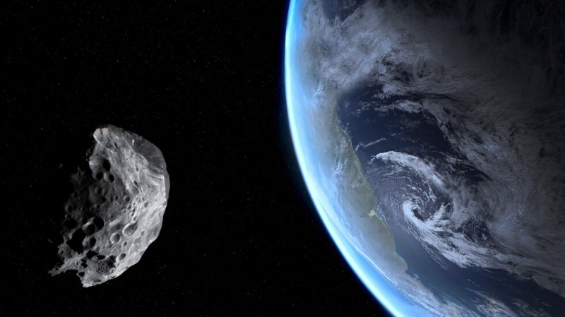 С 5 м в секунда… Астероид лети към Земята, ще ни подмине!