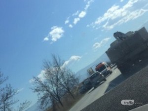 Меле между три коли край Пловдив, линейка е на място СНИМКА