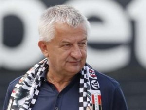 Крушарски пуска семейни билети за мачовете на Локо