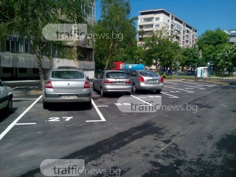 За да се спрат междусъседските войни – правят три паркинга със скоби в пловдивски квартал