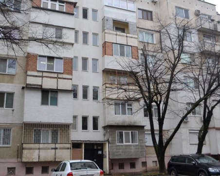 Ако жилището ти е необитаемо и се руши, да ти го вземат!