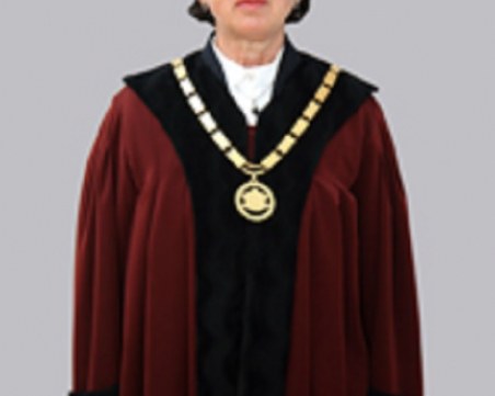 Екс конституционният съдия Стефка Стоева оглави ЦИК