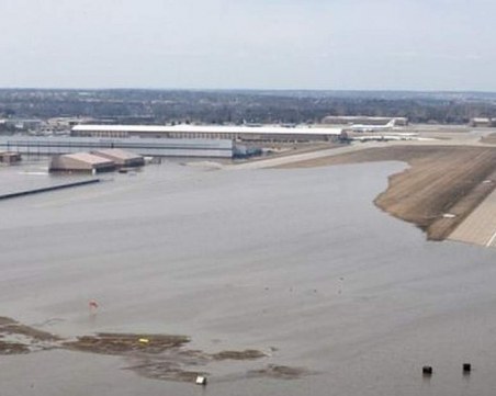 Последиците от лошото време в САЩ: Щети за 1 милиард долара и 4 загинали