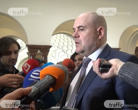 Задържаните в Червен бряг – шестима. Кметът Вълов и петима общинари