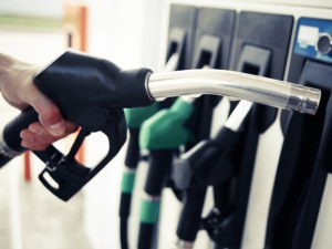 Горивата препускат нагоре, гонят 10% скок за три месеца