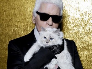 Котката на Лагерфелд с колекция в негова памет СНИМКИ