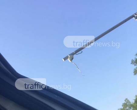 25-годишен шофьор се заби в стълб на преброителна камера край Калояново