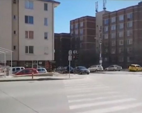 Звуков терор! Цял квартал в Благоевград не може да спи заради... светофар