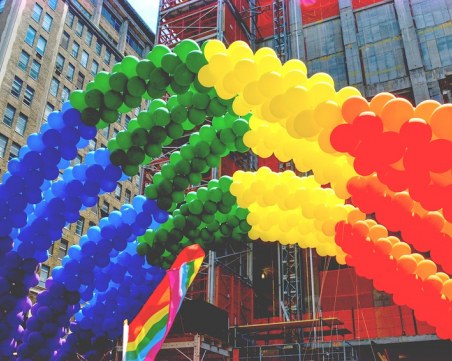 Отнети българчета от Барневарн в Норвегия – в ръцете на гей семейства. Законно!