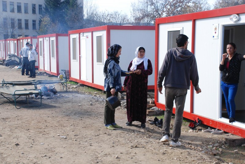 България няма да строи мигрантски селища, а 3 площадки за… извънредни ситуации!
