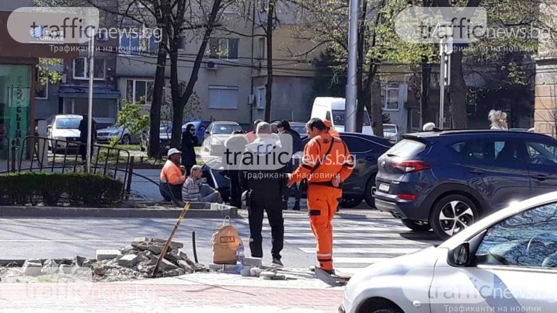 Блъснаха мъж на пешеходна пътека в Пловдив СНИМКИ