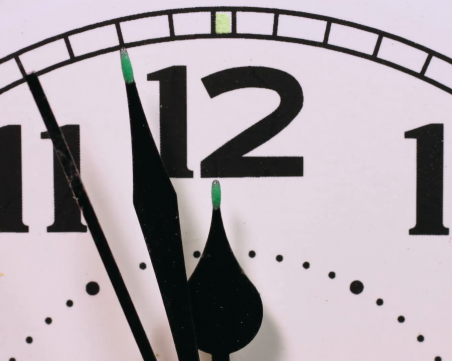 Ето кога местим стрелките на часовниците