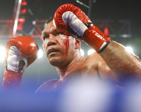 Кървав спорт! Кобрата нокаутира румънеца Богдан Дину ВИДЕО