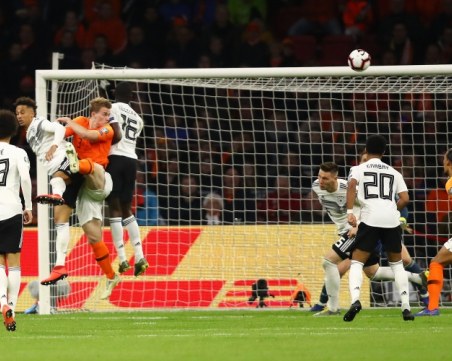 Новата Германия показа зъби – отскубна Лалетата в голов трилър