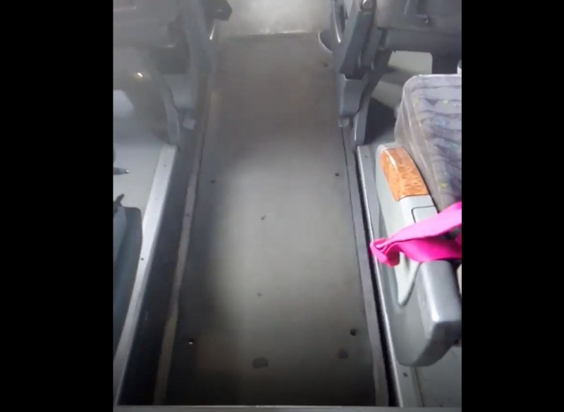 Автобус убиец едва не се разглоби, докато вози пътници за Пловдив ВИДЕО