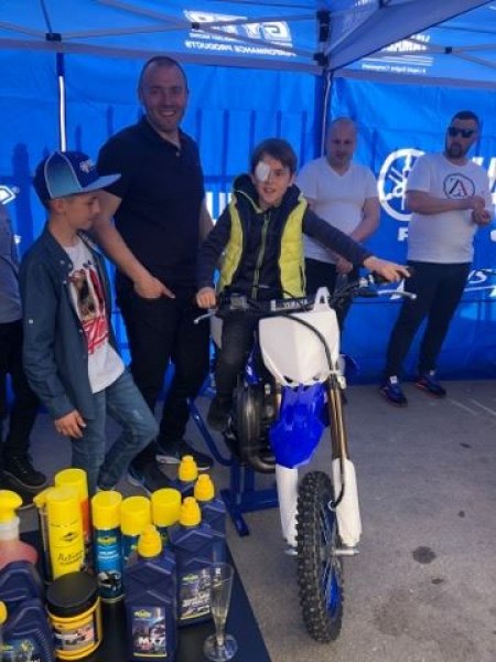 Шампионът по мотокрос Мартин Тодоров връща мотокроса в родния Перник