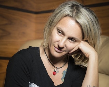 Каролев стана дядо. Бебчето внучка и на починалата Весела Тотева