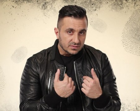 От фирмата във 