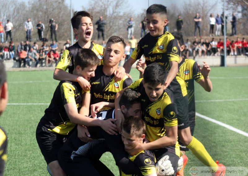 Децата на Ботев на крачка от финал след разгром срещу ЦСКА