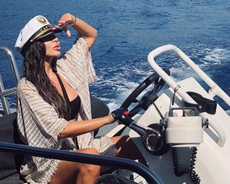 Алисия с горещи снимки от остров Мавриций СНИМКИ