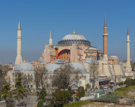 Превръщането на църквата 