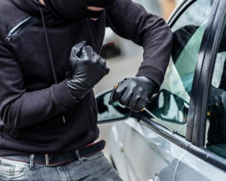 Спипаха крадец на авточасти край Пещера