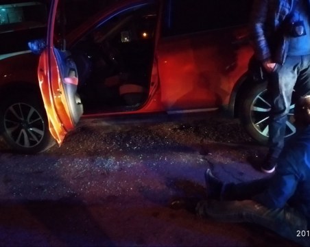 Автоджамбазът Пери тъкмо откраднал чисто нов джип и го заловили с него