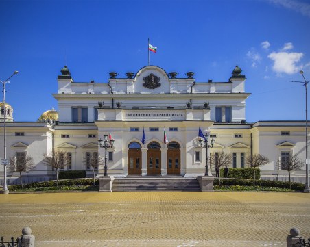 Първото предизвикателство преминато: Кворум се събра и без Цветанов