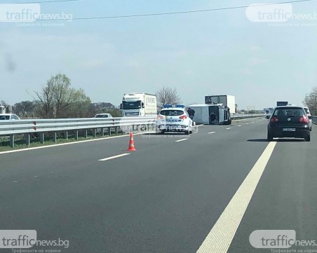 Шофьор е в болница след катастрофата на АМ Тракия